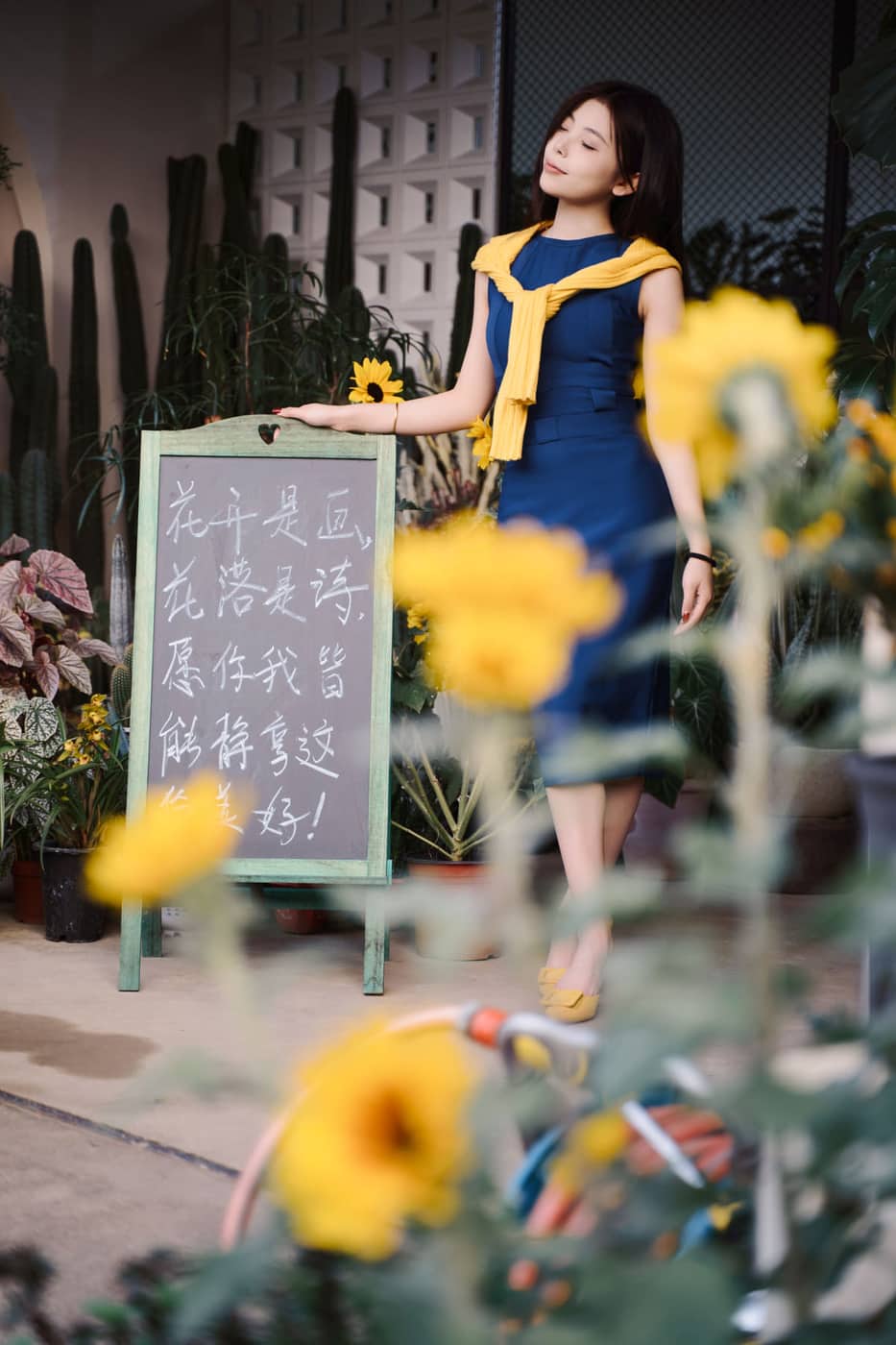 叶明星人像与情侣摄影作品《花、动物与她》07